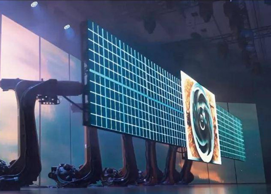 机械臂+led显示屏互动在舞台演出上的应用场景