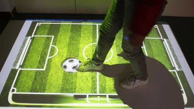 地面互动投影-踢足球